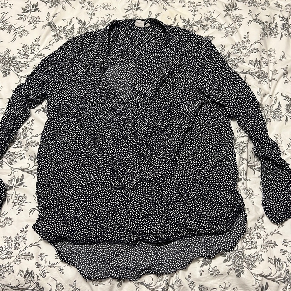 Gap maternity shirt blue polka dot
